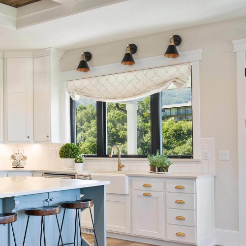 Modern 1-Light Single Wall Sconce Silver Metal Shade for Kithcen