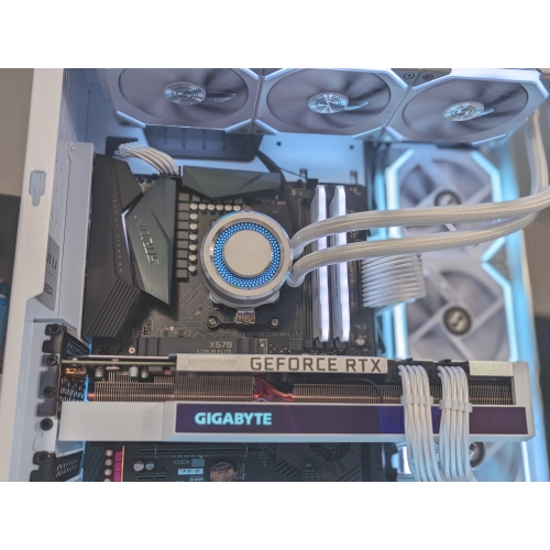 Quoted Tech Great North Gaming PC - White - Enthusiast (AMD Ryzen 9 7900x, 2TB SSD, 32GB RAM, RTX 4070Ti, Windows 11)