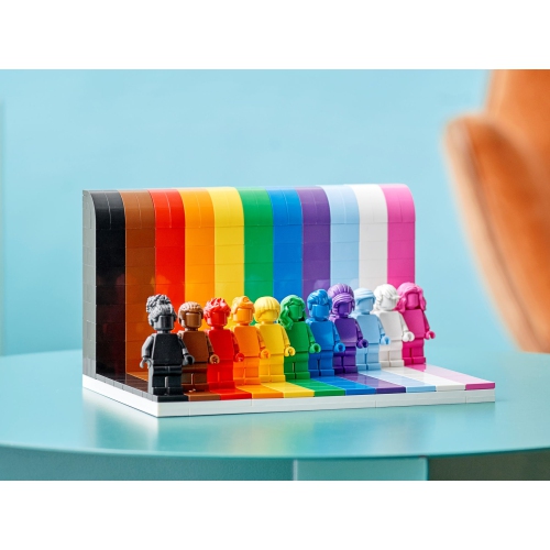 LEGO Everyone Is Awesome - 346 Piece Building Kit [LEGO, #40516]