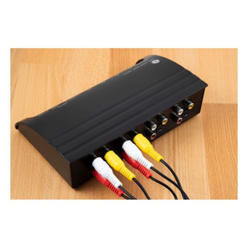 35857 4 Device Audio/Video switch