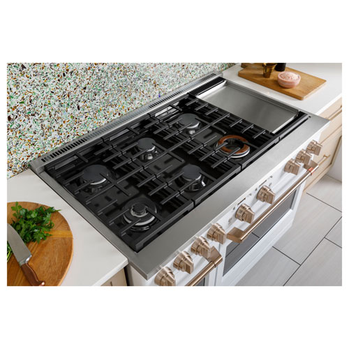 Cuisinière biénergie avec friture à air chaud autonome 6 brûleurs deux fours 8,25 pi² 48 po Café - Blanc mat