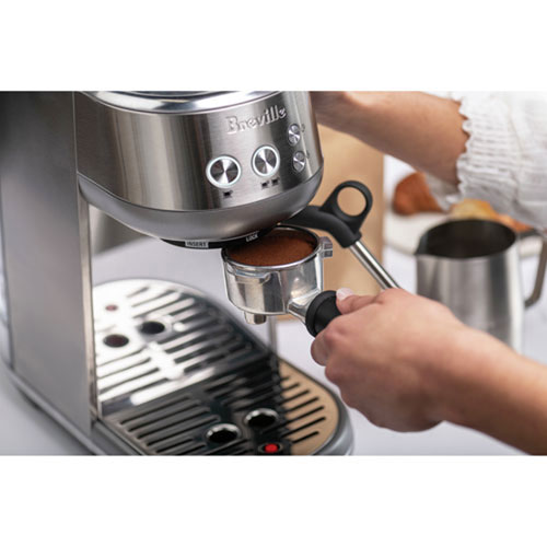 Remis à neuf - Machine à expresso Bambino de Breville - Acier inoxydable brossé - Reconditionné par Breville