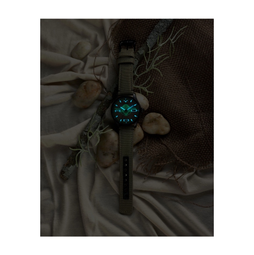 Montre pour homme Yoda japonais Eco-Drive 42 mm de Star Wars, boîtier inox noir, bracelet nylon beige, cadran brun