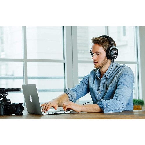 Beyerdynamic DT 1990 PRO Open-Back Studio Headphones | Best Buy Canada