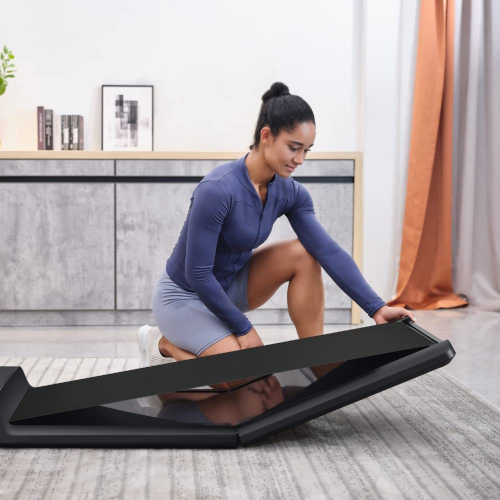 Tapis roulant repliable intelligent sous le bureau A1 PRO de WalkingPad - moteur c.c. sans balais de 1,25 HP, télécommande, application Walking Pad,