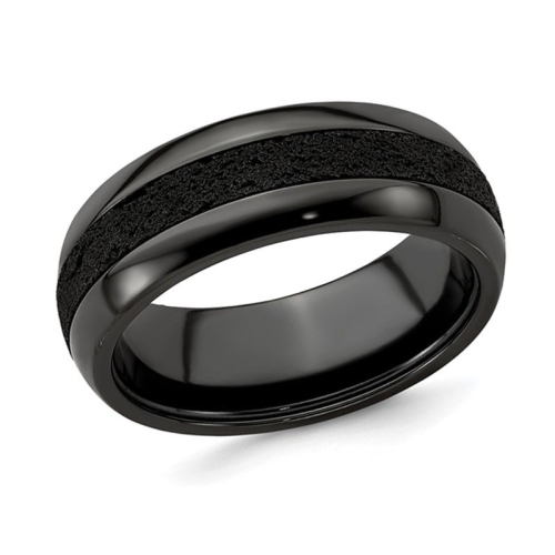 GEM AND HARMONY  Mens Titanium 8MM Pattern Band Ring With Crete In Black
