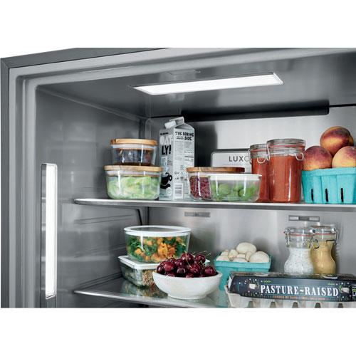 Réfrigérateur sans congélateur 18,9 pi³ 33 po avec distributeur d'eau d'Electrolux - Inox