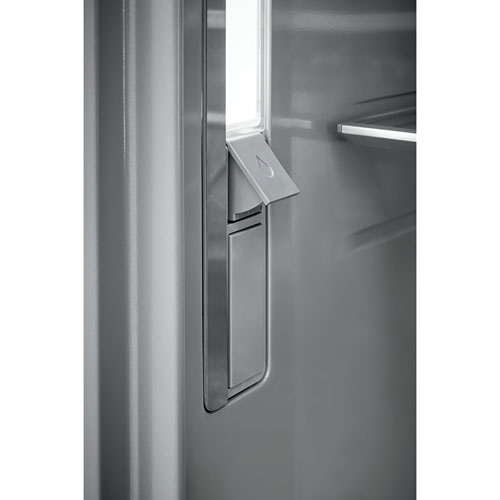 Réfrigérateur sans congélateur 18,9 pi³ 33 po avec distributeur d'eau d'Electrolux - Inox