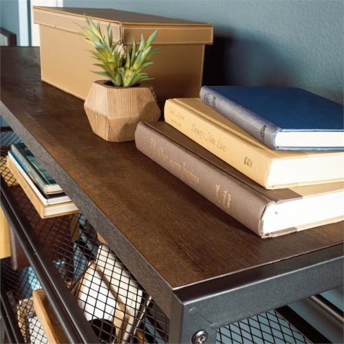 Sauder Briarbrook Engineered Wood Computer Desk with Hutch in Barrel Oak