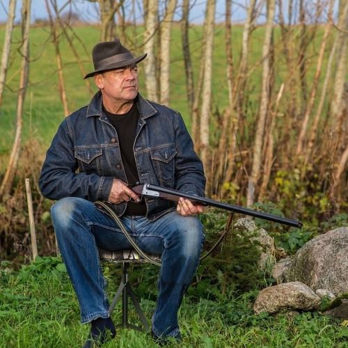 Gymax Swivel Hunting Chair Tripod Blind Stool w/ Detachable Backrest Outdoor Camping