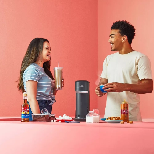 Mr. Coffee Single-Serve Iced et chaleur chaude avec gobelet réutilisable et filtre en nylon