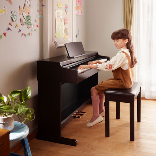 Yamaha ARIUS Standard 88-Key Weighted Hammer Action Digital Piano w/ Stand