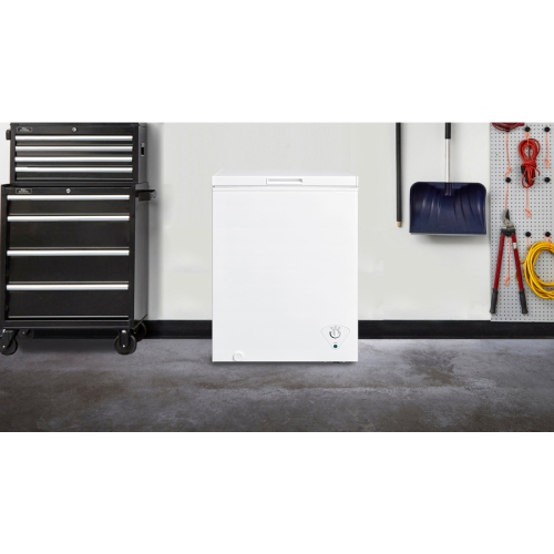Midea Congélateur coffre de 5,0 pieds cubes avec panier amovible, température réglable, pour cuisine, garage, appartement, bureau - Blanc