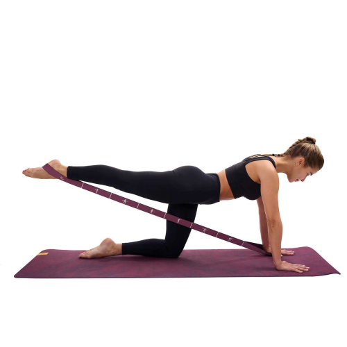 Lolë Prima Yoga Mat 24” x 71” with 2-in-1 Strap and Resistance Band