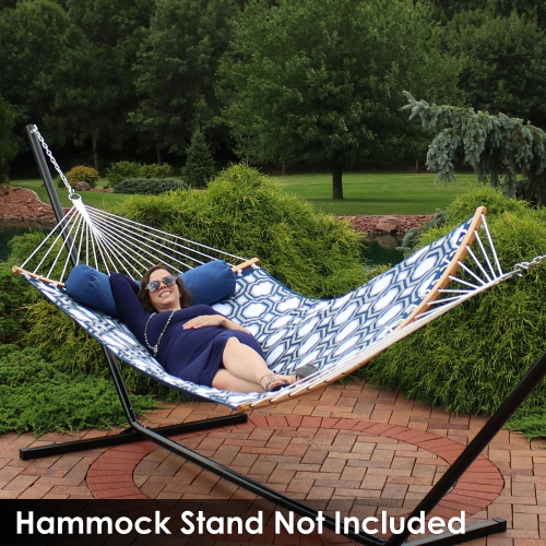 Sunnydaze 2-Person Quilted Hammock with Curved Spreader Bars - Gray Octagon