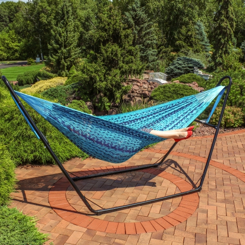 Sunnydaze 2-Person Cotton and Nylon Woven Fabric Hammock - Striped Blue
