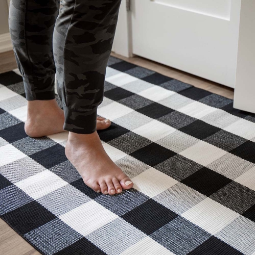 B&B Buffalo Plaid Runner Rug, Washable, Black and White Checkered Rug, Buffalo Plaid Outdoor Rug, Front Porch Rugs, Black and White Outdoor Rug