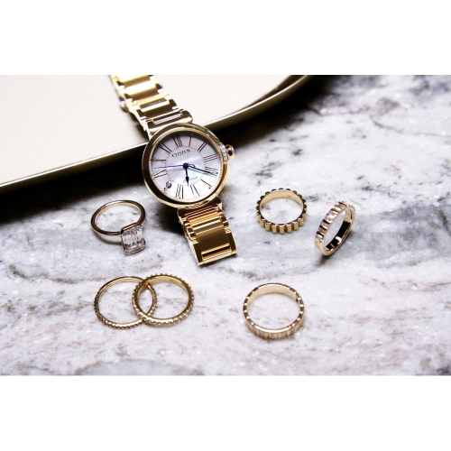 Citizen Ladies Citizen L Mae Eco-Drive Watch 29.5mm Gold-Tone Stainless Steel Case and Bracelet with White Dial