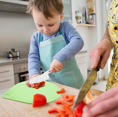 Ensemble de couteaux pour enfants, couteaux de cuisson pour enfants en 3 tailles et planche à découper en plastique/prise ferme, lames dentelées,