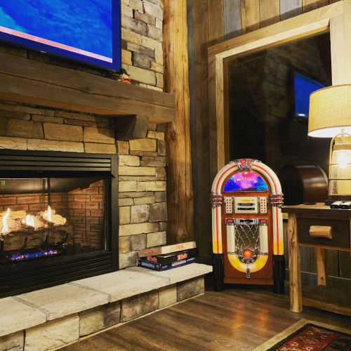 Arkrocket Taurus Classic Mid-Size Jukebox