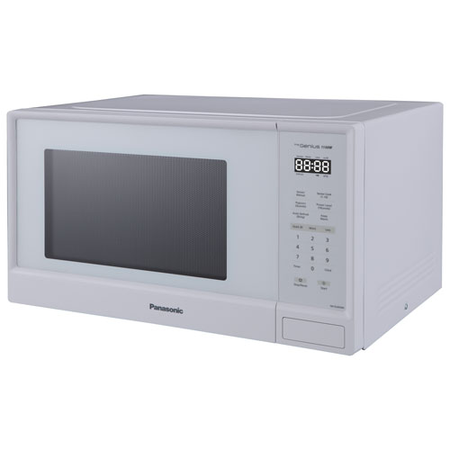 Four à micro-ondes Genius de 1,3 pi³ de Panasonic - Blanc