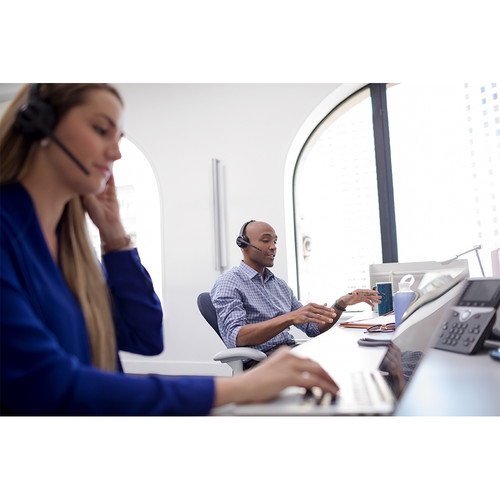 Système avec casque d’écoute sans fil DECT Savi 8220M de Plantronics avec trousse de nettoyage