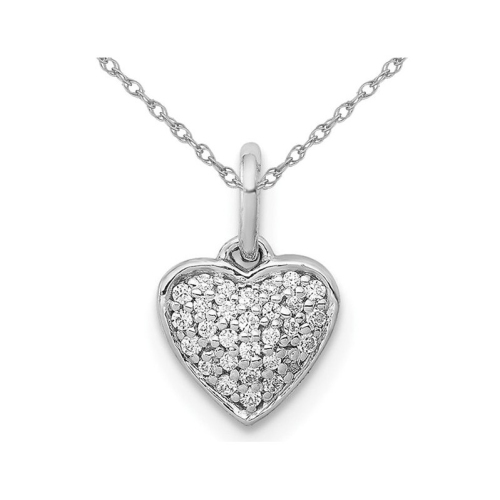 Collier à pendentif en forme de coeur en or blanc 10 ct avec chaîne et diamants en bouquet 1/10 ct