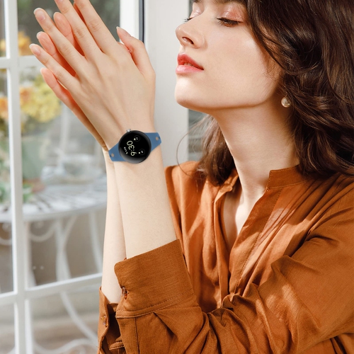 Lyfatz compatible avec les bracelets pour montre Pixel de Google pour femmes, les bracelets sport minces, minces et élégants en silicone souple et