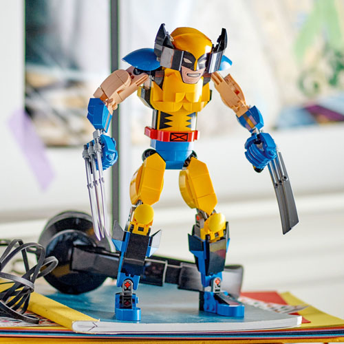 LEGO Super Heroes Marvel: Wolverine Construction Figure - 327 Pieces (76257)