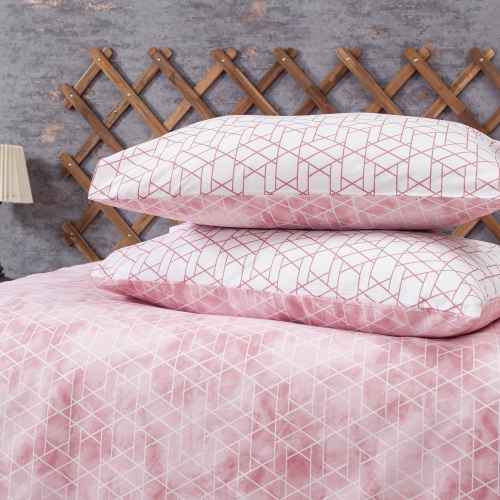 SUSSEXHOME Peach Girl Duvet Cover Set Pink, King Size Duvet Cover, 1 Duvet Cover, 1 Fitted Sheet and 2 Pillowcases, Iron Safe, Hypoallergenic,