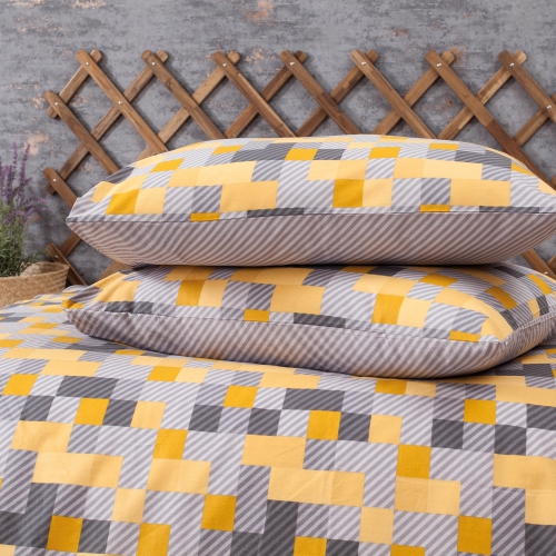 SUSSEXHOME Yellow Geometry Duvet Cover Set, King Size Duvet Cover, 1 Duvet Cover, 1 Fitted Sheet and 2 Pillowcases, Iron Safe, Hypoallergenic,