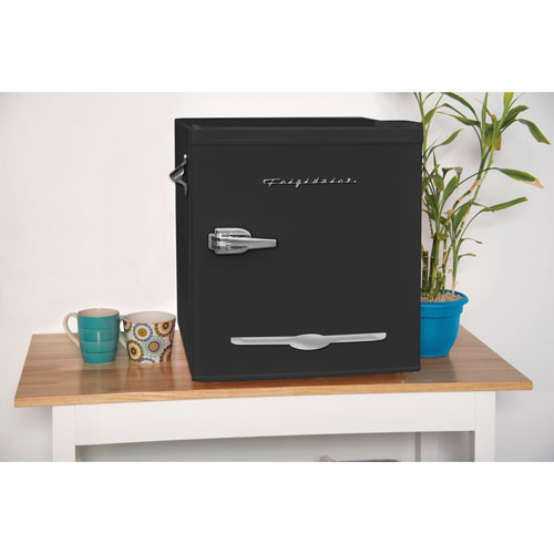 Frigidaire Retro 1.6 Cu. Ft. Freestanding Mini Fridge (EFR176) - Black