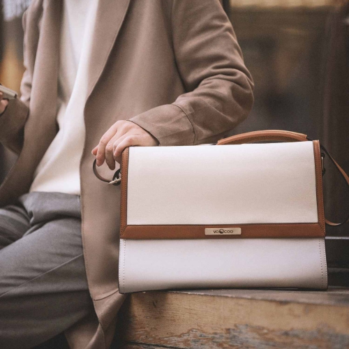 VOOCOO Fynn Pet Travel Bag Shoulder Strap Style