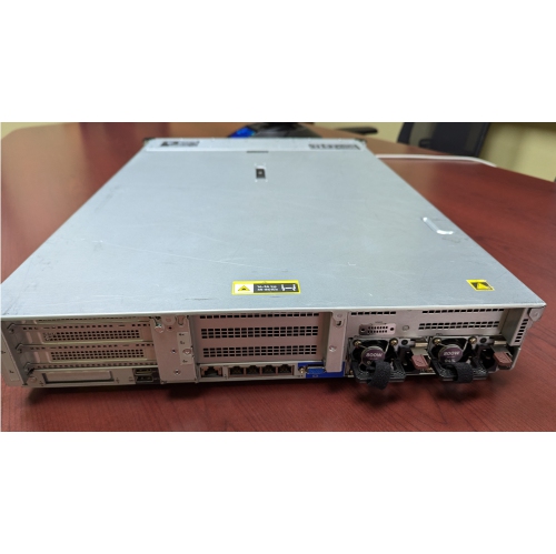 Remis à neuf - HPE DL380 Gen10 2U 8 baies SFF 2x Xeon Silver 4110 8C, 32&nbsp;Go DDR4 , Pas de disque dur, P408i-A SR Raid, PAS DE système