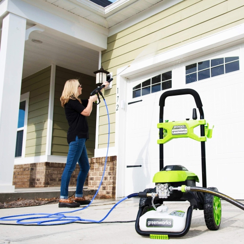 Greenworks 2000 PSI 1.2 GPM 14 Amp Electric Pressure Washer - GPW2006