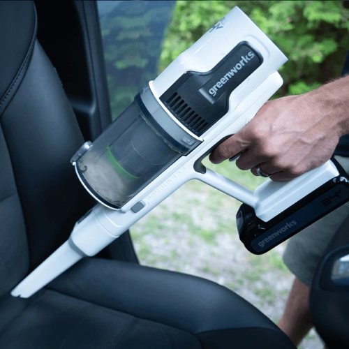 Aspirateur-balai Greenworks 24 V, batterie de 4Ah V et chargeur inclus