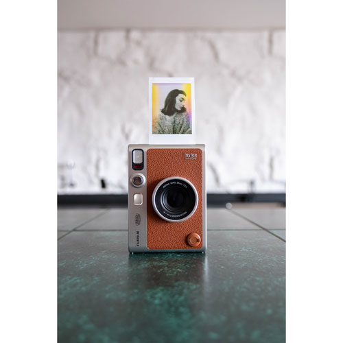 Caméra instantanée Instax mini Evo de Fujifilm - Brun