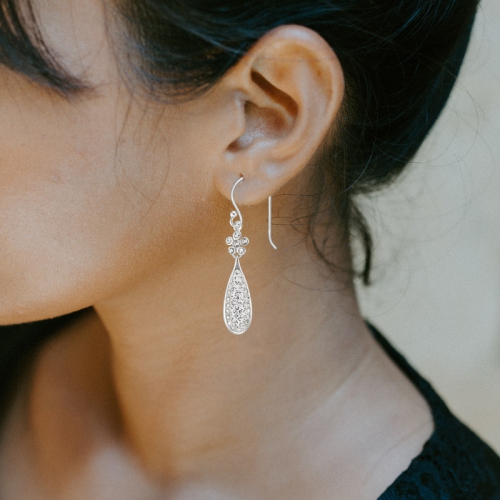 Le Reve Collection White Crystal Teardrop Earrings in Sterling Silver