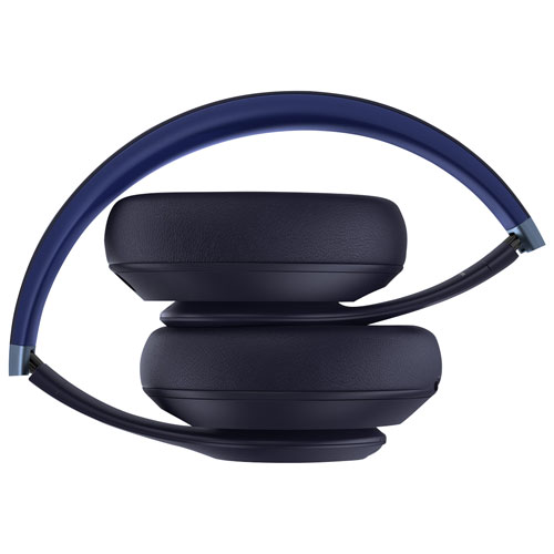 Casque d'écoute Bluetooth à suppression du bruit Studio Pro de Beats By Dr. Dre - Bleu marine