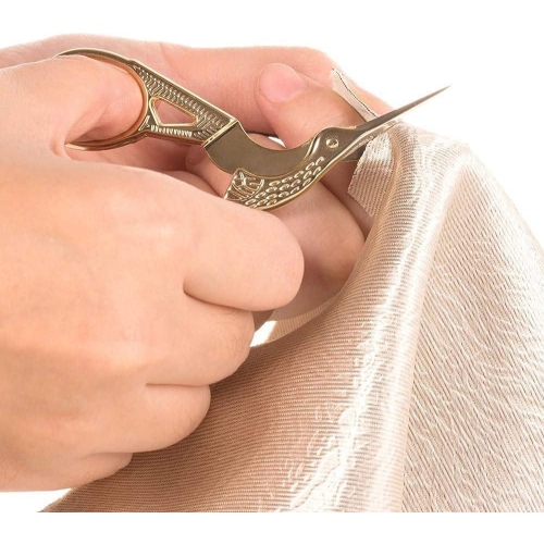 2 Pack Arolly Embroidery Scissors 5.51-inch Small Sewing Scissors Retro Style Craft Scissors for Art Needle Work - Silver & Gold