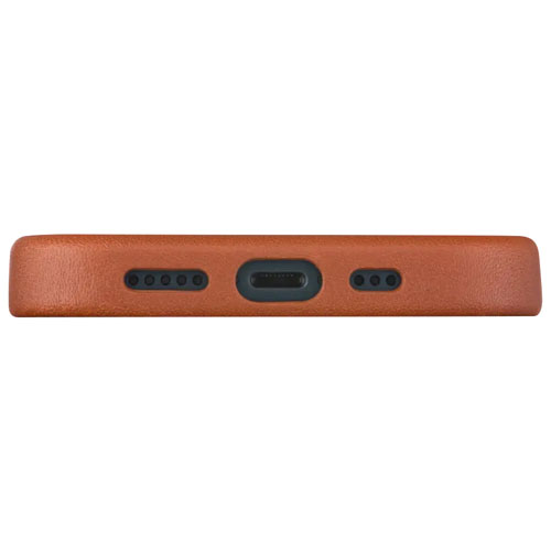Dbramante1928 Roskilde Full Grain Leather Fitted Hard Shell Case with MagSafe for iPhone 15 Pro - Tan