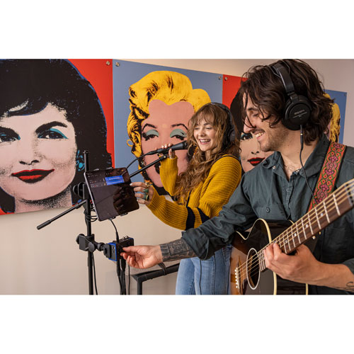 Interface audio 2 x 4 ZAMS24 de Zoom