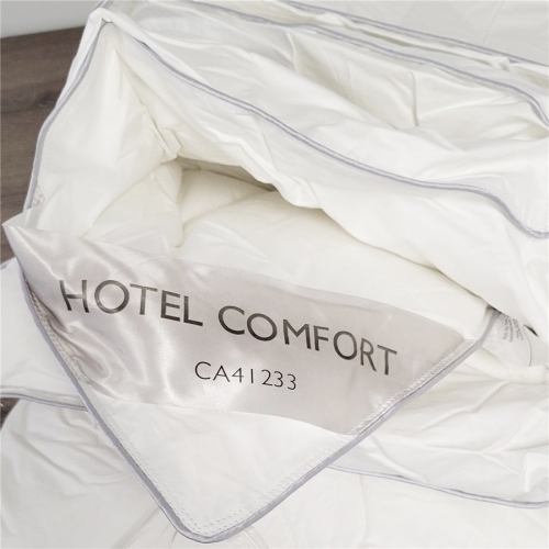 Cotton House - Hotel Comfort Synthetic Duvet, 100% Cotton, 100% MicroGel Fiber 3D Filling, King Size, White