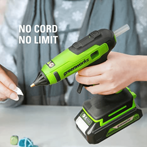 Greenworks 24V Cordless Glue Gun with 2.0Ah Battery & Fast Preheating