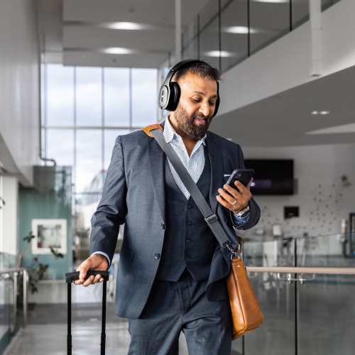 PSB Speakers M4U 9 BLK Over-Ear Wireless Active Noise Cancelling Headphone, Jet Black