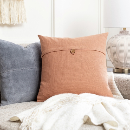 Coussin décoratif carré tissé brun chameau de 18 po avec bord à couteau - rempli de polyester