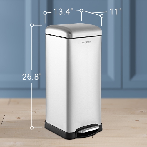 Betty Retro Step-Open Trash Can with Liners