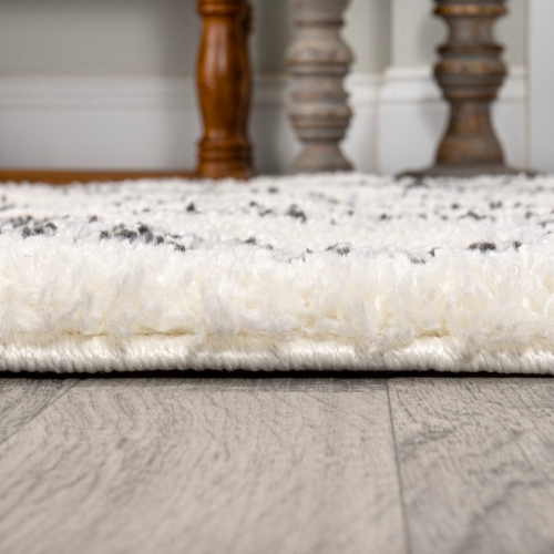 Deia Moroccan Style Diamond Shag Area Rug