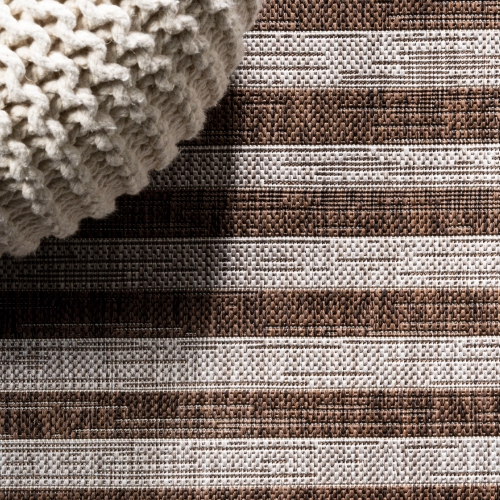 Sukie Modern Offset Stripe Indoor/Outdoor Area Rug