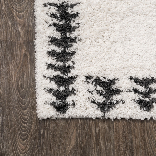 Calvia Moroccan Diamond Shag Area Rug